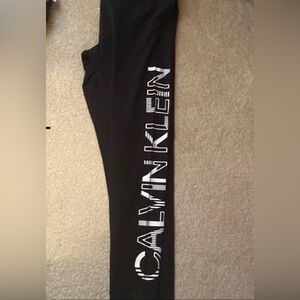 NWT Calvin Klien Ankle Leggings Size M